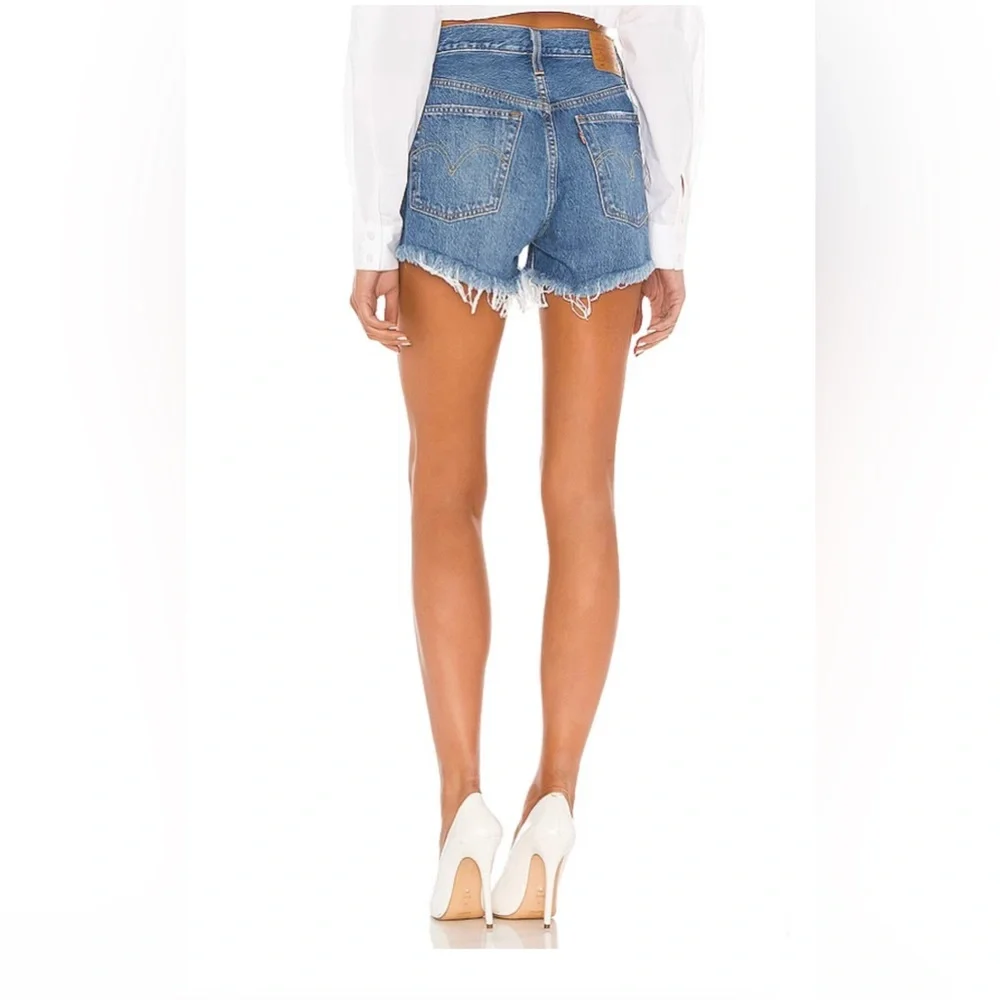 Levi’s 501 denim cutoff shorts size 30 waist - Picture 6 of 16